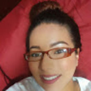 Meet your Posher, Ivette